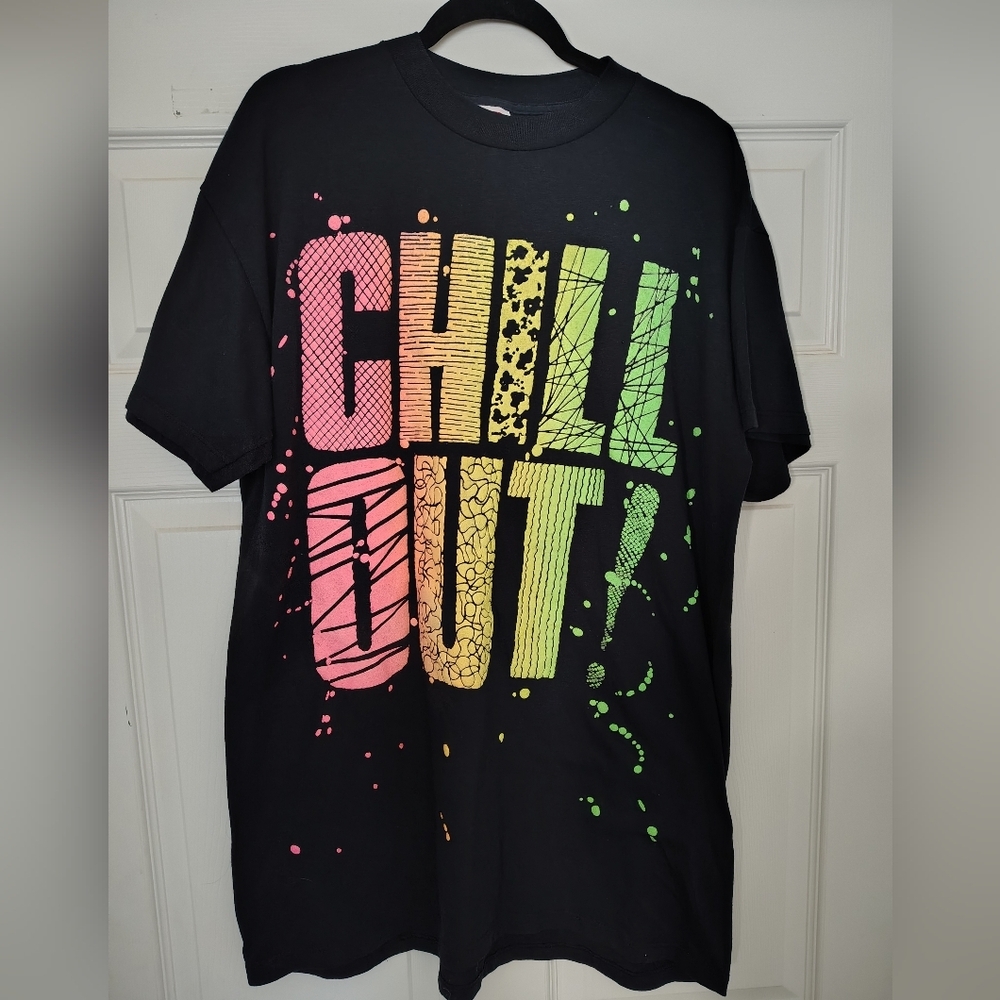 Vintage 90's Chill Out T-Shirt - Made In USA